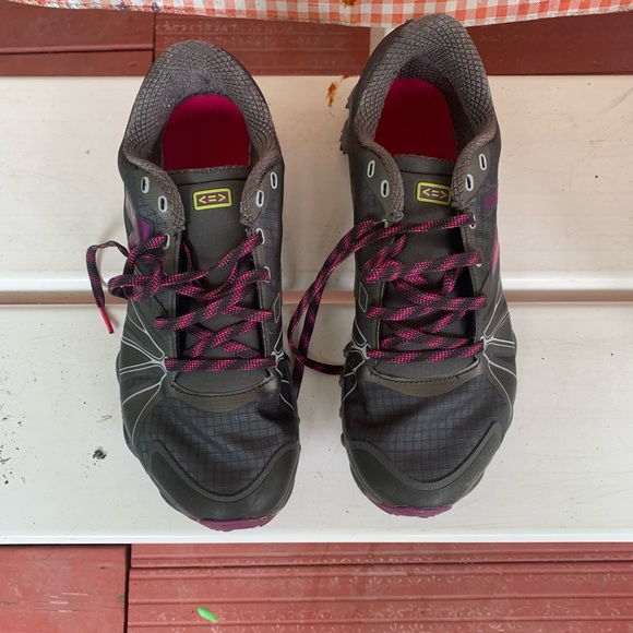 Woman’s New Balance Running shoes 1010v2 - Picture 3 of 3